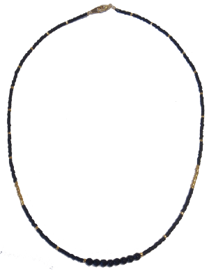 Collier Dubaï, Perles en verre noires, perles en verre doré à l'or fin 24 carats, et perles d'onyx, 59 €
